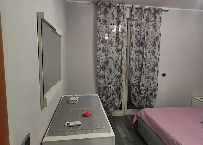 Sweet Apartment *